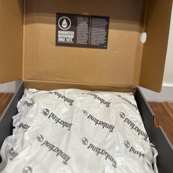 Timberland boots, size-42 , colour- grey, new, did not fit - Picture 4 of 5